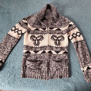 Cozy Aritzia TNA Sweater 2007